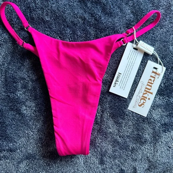 Frankies Bikinis Bright Pink Cheeky Bikini Size Small - Picture 3 of 6